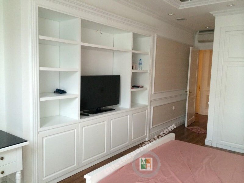 Thi công hệ tủ đồ chạm trần cho căn chung cư Mandarin Garden Hòa Phát